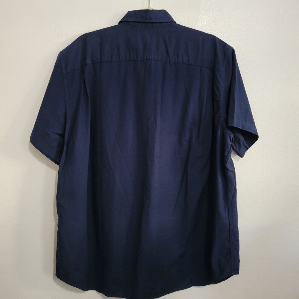 Gap Men's Half Sleeve button down shirt Navy size XL - Picture 2 of 9